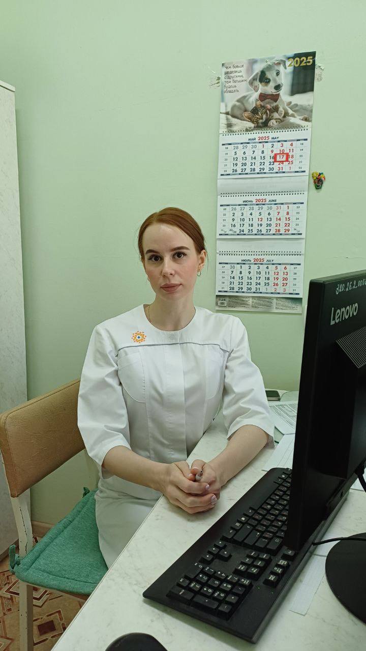 «Субботний онкодесант» работал в Грачёвском районе 17 мая в рамках акции «Субботний онкодесант» состоялся выезд специалистов Оренбургского онкодиспансера в Грачёвский район. Онколог, маммолог, онкоуролог, онкогинеколог, дерматолог, врач ультразвуковой диагностики приняли 67 пациентов. По итогам осмотров и консультаций у 17 пациентов выявлено подозрение на злокачественные новообразования, 19 пациентов направлены на дообследование в Оренбургский онкодиспансер. Следующий выезд состоится 31 мая в Асекеевский район. В 2025 году в акции «Субботний онкодесант» приняли участие 296 человек из Сорочинского муниципального округа, Илекского, Акбулакского и Грачёвского районов. Выявлено 55 случаев с подозрением на злокачественные новообразования, 51 человек направлен на дообследование в Оренбургский онкодиспансер. «Субботний онкодесант» – это ежегодная профилактическая акция, которая проводится Оренбургским областным клиническим онкологическим диспансером с 2015 года. Её цель – повышение качества и доступности оказания онкологической помощи оренбуржцам, раннее выявление онкопатологии и снижение смертности от новообразований.