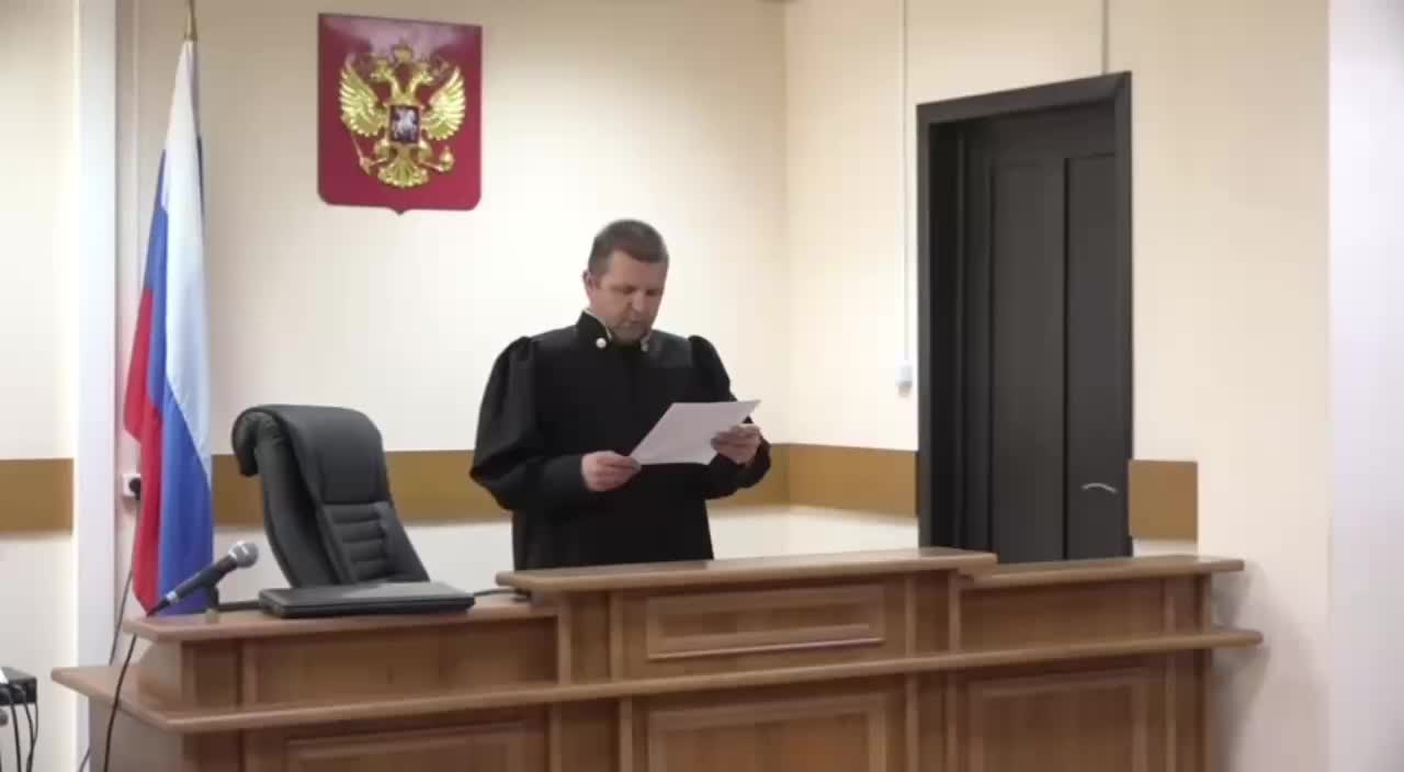 В Хабаровске судит организатора мошеннической группы и экс-директора вуза за хищение бюджетных средств