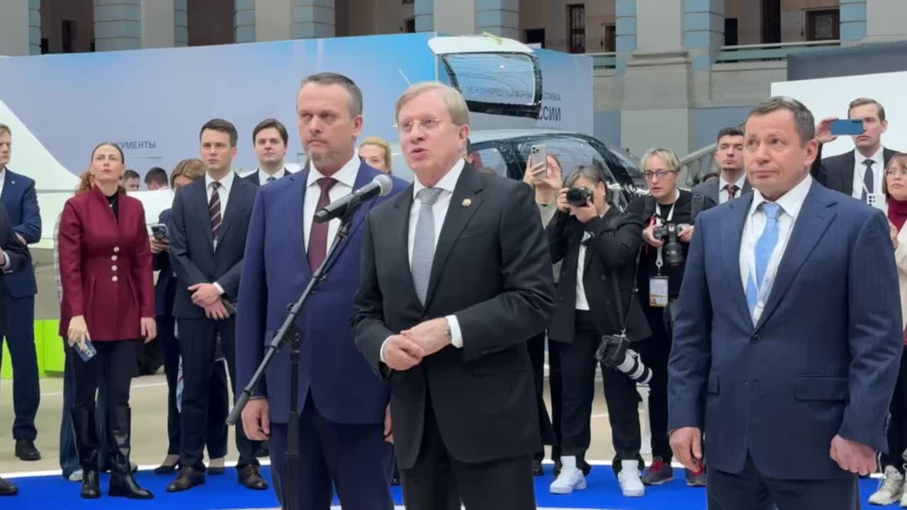 Открытие новых транспортных объектов на форуме 'Транспорт России' с участием Виталия Савельева и Андрея Никитина