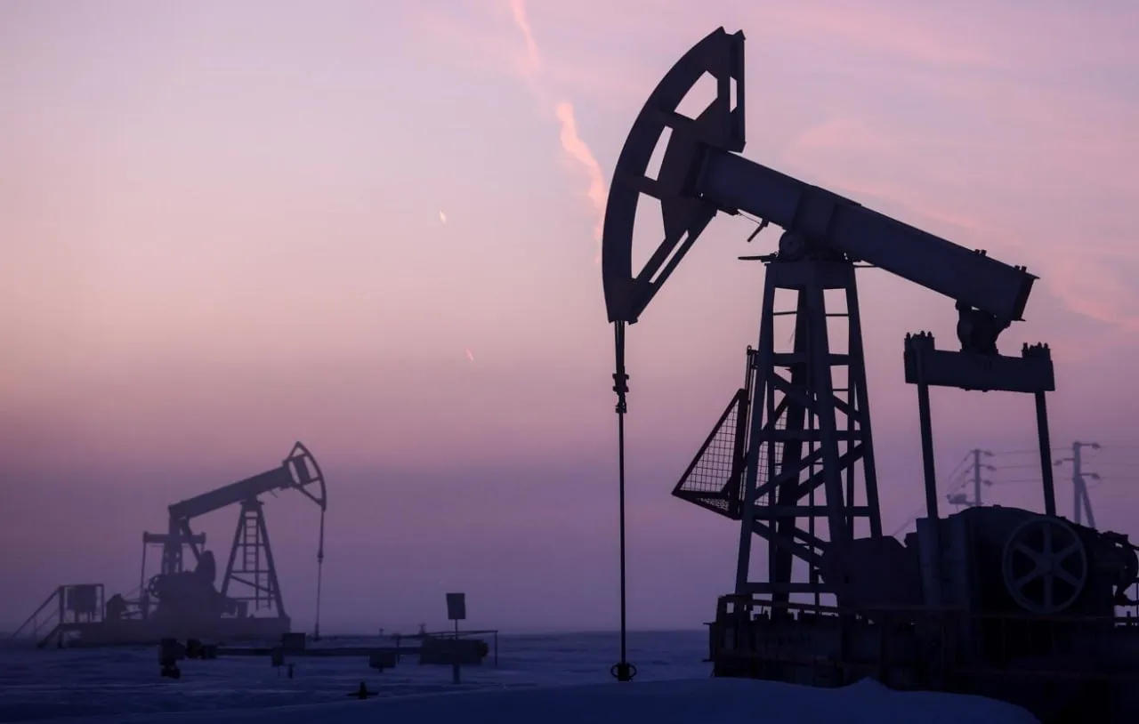 Цены на нефть уже начнут снижаться в ближайшие 3 9 месяцев заявил министр финансов США Скотт Бессент Геополитика
