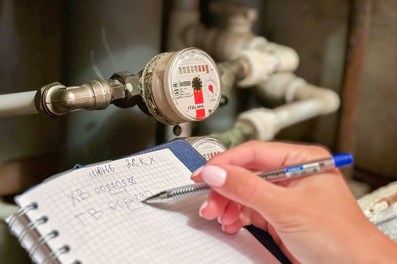 Индексы платы за коммуналку на 2026 году утвердили в РФ Уже 1 января 2026 года предельный индекс во всех регионах будет составлять в среднем 1 7 С 1 октября он различается в зависимости от субъекта Так в Якутии с этой даты он составит 15 Подробнее читайте по ссылке Фото Александра Попова ТАСС yk24 ru в MAX Telegram ВК VK Видео