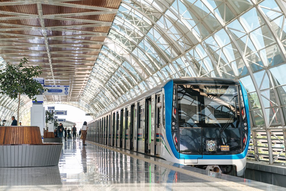 В Ташкентском метрополитене кассы постепенно упразднятся сотрудникам предложат переподготовку В Ташкентском метро кассы заменят автоматами 204 кассира уже сокращены сотрудникам предложат бесплатные курсы переподготовки Подробнее anhor uz news in tashkent metro ticket offices are gradually being closed anhoruz Новости события мнения Мобильное приложение IOS Android