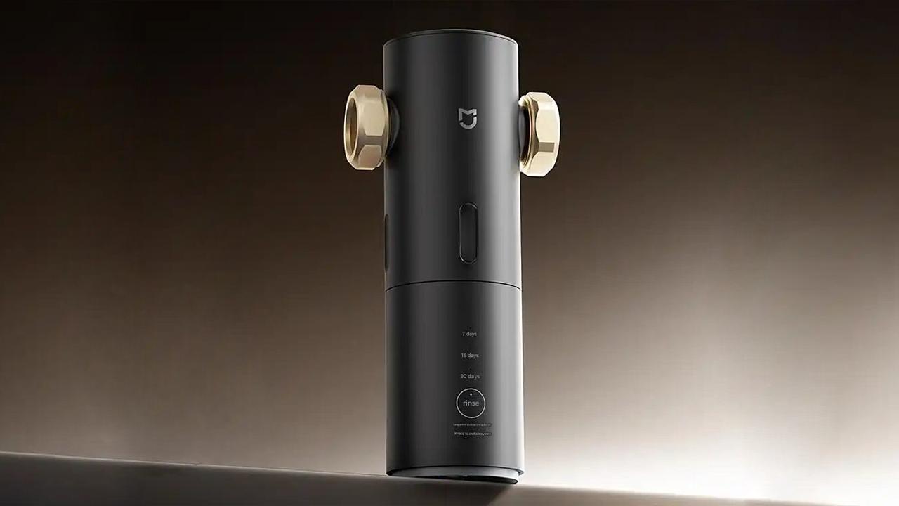 Топ-вода за свои деньги Xiaomi выпустила Mijia Pre-Filter Pro — бытовой фильтр для воды. Сейчас он доступен только в Китае, а цена составляет 799 юаней ~8800 рублей . В компании обещают простую установку, самоочистку по расписанию и фильтрацию до 8 тонн воды в час. Фильтр должен справляться с песком, ржавчиной, шерстью, яйцами насекомых и водорослями. rozetked.me/news/40819