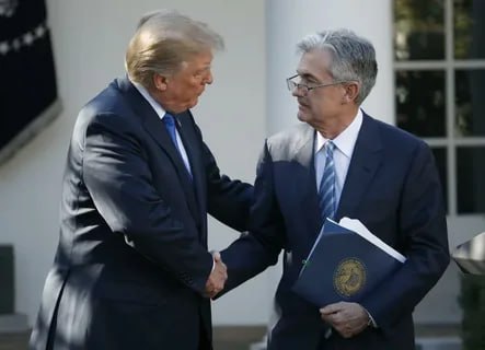 Джером Пауэлл встретился с Трампом в Белом доме Глава ФРС обсудил с президентом США ключевые вопросы экономики: инфляцию, ВВП и занятость. Трамп снова надавил на Пауэлла с требованием снизить ставки — мол, США проигрывают ЕС и Китаю на этом фоне. Пауэлл ответил, что ФРС действует независимо и следует экономическим данным, а не политике. Встреча подчёркивает продолжающееся напряжение между Белым домом и Федрезервом — особенно на фоне торговых пошлин и инфляционных рисков. Chat / Чат Subscribe / Подпишись Buy Stars without KYC Наш бот с комбо / Our bot with combo Поддержи канал / Boost channel