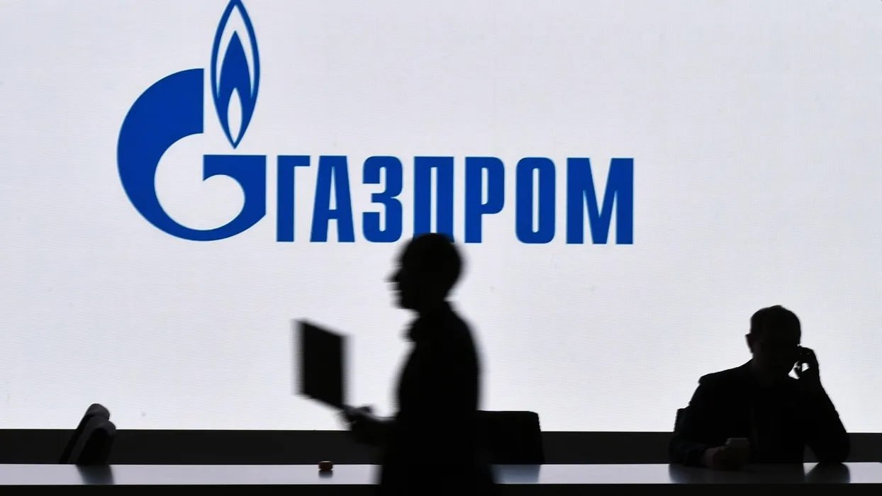 «Газпром» вложит 100 млрд рублей в развитие инфраструктуры у «Лахта Центра» «Газпром» вложит не менее 100 млрд рублей в развитие транспортной и инженерной инфраструктуры по обеспечению петербургского комплекса «Лахта Центр». Соглашение между городом и организацией подписали на ПМЭФ, сообщил ТАСС. Документ подписали глава Санкт-Петербурга Александр Беглов и председатель правления «Газпрома» Алексей Миллер. Как отметили в пресс-службе городской администрации, в рамках соглашения реализуют проект «по обеспечению общественно-делового комплекса «Лахта Центр» и прилегающей к нему территории объектами транспортной и инженерной инфраструктуры».