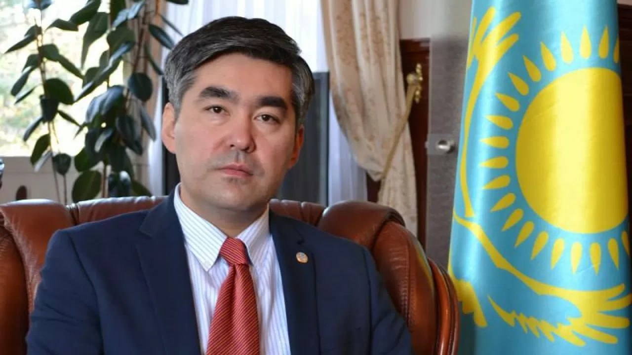 Магжан Ильсов стал послом Казахстана в США Его освободили от должности посла в Соединенном Королевстве Великобритании и Северной Ирландии а также посла Исландии Ирландии по совместительству kursivm kursiv news