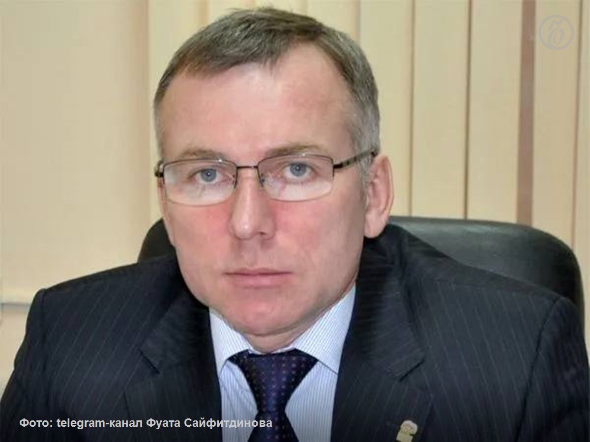 Депутат Тюменской областной думы от «Единой России» Андрей Моргун скончался на 58-ом году жизни. В региональном парламенте он занимал должность заместителя главы комитета по экономической политике и природопользованию, входил в состав комитета по социальной политике. «Андрей Анатольевич последовательно отстаивал интересы своих избирателей, жителей Югры»,— написал председатель Тюменской облдумы Фуат Сайфитдинов, добавив, что прощание с господним Моргуном пройдет в Тюмени 17 июня. Подписывайтесь на «Ъ-Урал»
