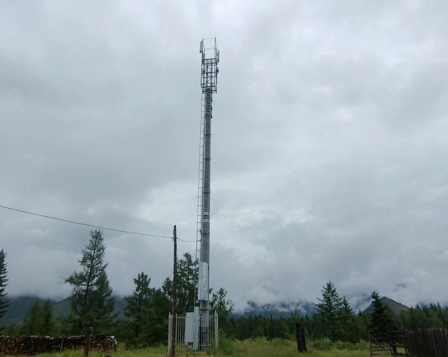 T2 запустила сеть 4G в 55 малых селах Бурятии Оператор продолжает активно подключать малые населенные пункты к скоростному интернету Работы ведутся по всей республике В этом году например связь впервые появилась в селе Красный Яр в Кабанском районе где проживает менее 300 человек В целом за три года доступ к мобильному интернету получили жители 55 поселений В частности за счет спутниковых каналов связи 4G сеть появилась в северных поселках Баунтовского эвенкийского района Усть Джилинда Варваринский Уакит Добраться до последнего можно только по воздуху или на вездеходе летом зимой по льду Не остались без внимания и села Окинского района Хара Хужир Хурга и Алаг Шулун дорога до которых на авто занимает почти сутки Мобильная связь позволит жителям поддерживать контакт с близкими людьми и пользоваться всеми важными онлайн сервисами   В планах компании до конца года запустить 4G еще в 18 небольших поселениях Бурятии Реклама ООО Т2 Мобайл erid 2W5zFG1jsPE