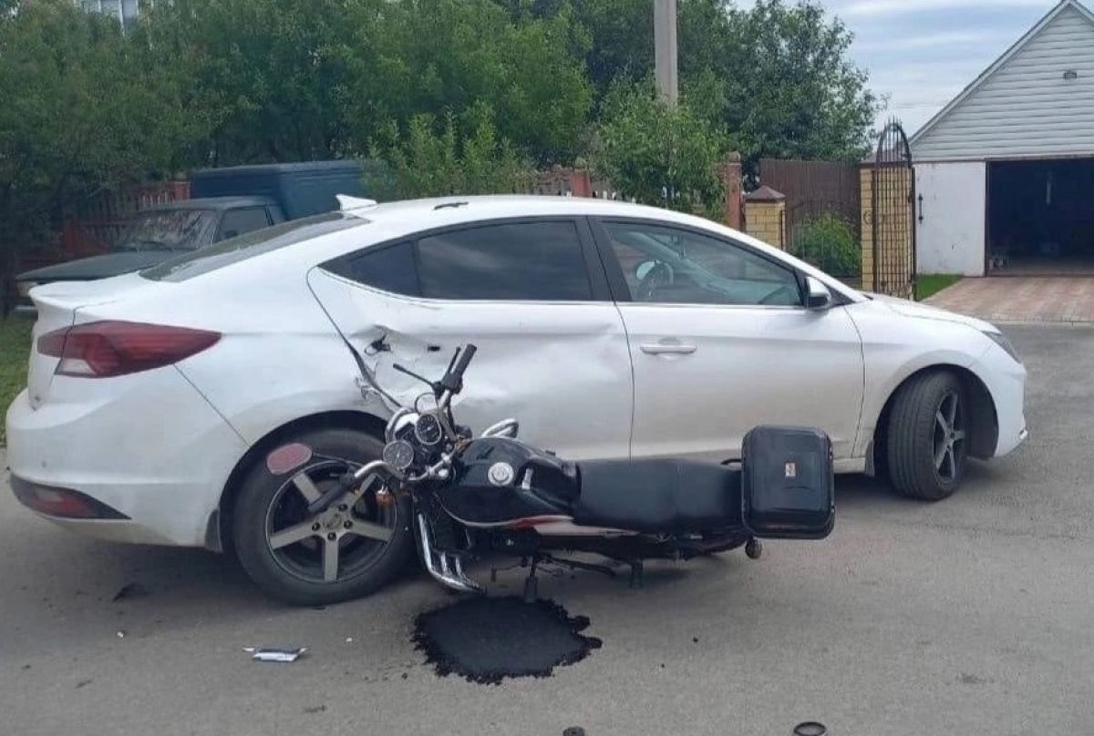 Авария в Липецкой области стоила жизни мотоциклисту В селе Тербуны Липецкой области произошло дорожно-транспортное происшествие, в котором столкнулись легковушка и мотоцикл. ↗ Прислать новость Подписаться