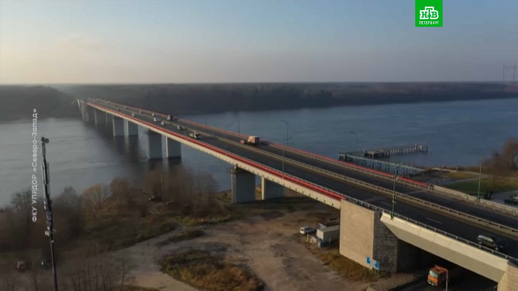 Ладожский мост через Неву закрыли на ремонт Переправу давно называют узким горлышком трассы Кола В 2024 году стало известно что несущие конструкции имеют значительные дефекты Их и предстоит устранить во время ремонта который продлится до осени 2027 года Подписаться на НТВ Петербург Буст канала