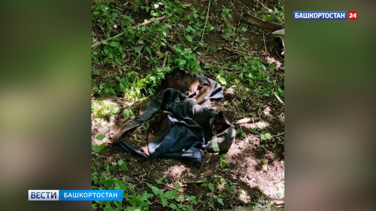 В Башкортостане погиб пенсионер из-за возгорания при курении в колодце В Стерлитамакском районе Башкортостана произошел несчастный случай, унесший жизнь 62-летнего мужчины. По предварительным данным пресс-службы МЧС по РБ, он скончался от тяжелейших ожогов, полученных при вспышке газа во время работ в колодце. Напомним, ЧП случилось возле СНТ "Майский" в Стерлитамакском районе. Предполагается, что мужчина прикурил сигарету во время газоопасных работ в колодце, после чего произошла вспышка пламени и затем на находящемся там мужчине загорелась одежда. Подписаться Сообщить новости