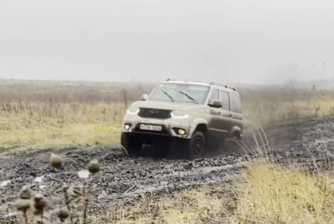 УАЗ проводит интенсивные испытания прототипов Патриота и Пикапа в новой модификации с турбодизелем и 6МКП JAC В компании сообщили что машины показывают потряюсающие результаты Каждый прототип пройдет 100 тысяч км