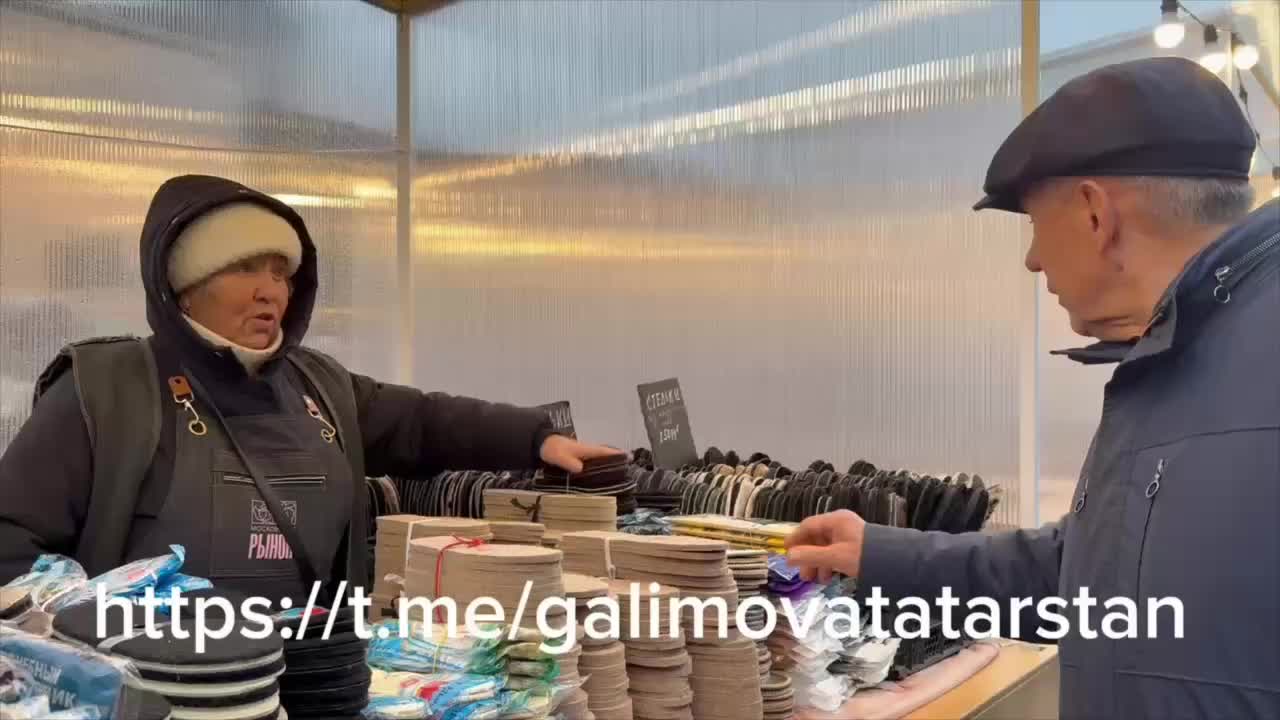 Рустам Минниханов посетил обновленный Московский рынок в Казани