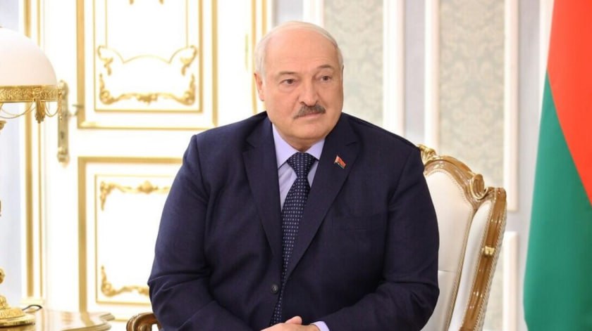 Лукашенко рассчитывает на возобновление партнерства с Грузией Белорусский президент Александр Лукашенко поздравил грузинского коллегу Михаила Кавелашвили и всех жителей Грузии с Днем Независимости. "Уверен, многолетняя история дружественных белорусско-грузинских отношений должна стать прочной основой для возобновления взаимовыгодного партнерства между двумя странами, содействовать благополучию наших народов, а также стабильности и безопасности на Евразийском континенте", - сказал президент. Лукашенко пожелал Кавелашвили крепкого здоровья, счастья и неисчерпаемой энергии, а всем грузинам - мира и согласия. #Разговоры_на_кухне