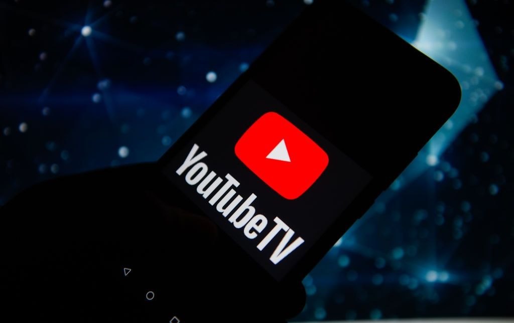 Конец лёгких денег на YouTube? Google с июля займётся наведением порядка в ИИ-контенте С 15 июля 2025 года YouTube вводит новые ограничения для участников партнёрской программы, которые публикуют видео, созданные с помощью нейросетей. Меры направлены против резкого роста однотипного контента низкого качества, штампуемого ИИ.