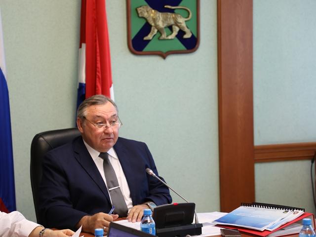 В Приморском крае активно обновляется инфраструктура пожарной охраны С 2023 года в регионе построено 15 новых депо благодаря которым под прикрытие попали 89 населенных пунктов Вместе с тем контрольно счетная палата указала на ряд нарушений и дала рекомендации для совершенствования работы О том как реализуется программа рассказал заместитель председателя комитета по региональной политике законности и международному сотрудничеству ЗС ПК Сергей Ищенко Подробнее на нашем сайте Подписывайтесь на РБК Восток