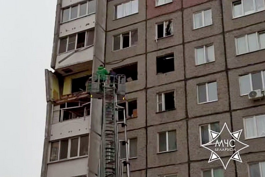 В Гомеле начальник областного управления МЧС прокомментировал ситуацию по дому на Косарева