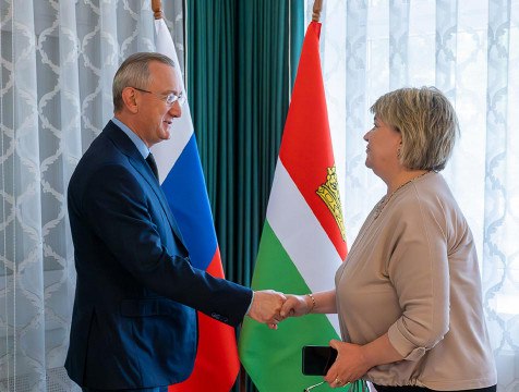 Новую котельную в Козельске и ремонт дороги в Бетлице пообещал губернатор На личном приеме к губернатору обратились жители Козельска и Бетлицы. Первых волнует качество теплоснабжения в городе, а вторых — состояние дороги в районный центр.
