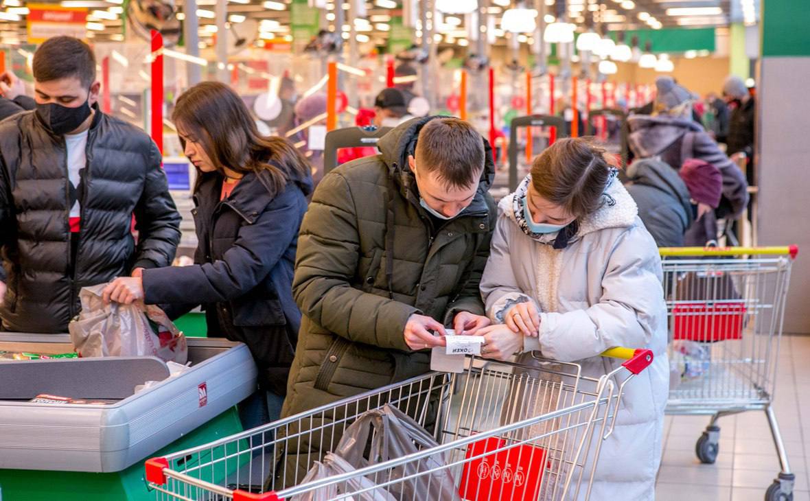 Башстат опубликовал данные о стоимости минимального набора продуктов   Минимальная продуктовая корзина обойдется Уфимцу в 6 131₽, жителю Сибая — 6 014₽, Нефтекамцу и жителю Стерлитамака в 5 908 и 5 901₽ соответственно   В целом, по России, стоимость аналогичной корзины продуктов на месяц, которая включает порядка 33 продукта, составляет 6 880₽   Подробную статистику об индексах цен на непродовольственные товары и услуги можно посмотреть здесь  РБК-УФА