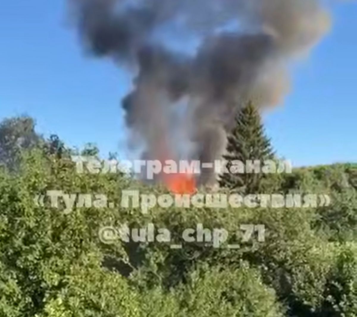 В Туле в районе улицы Циолковского произошел пожар     В Туле в районе улицы Циолковского произошел пожар. По предварительной информации горит частный дом.  ↗  Прислать новость   Подписаться