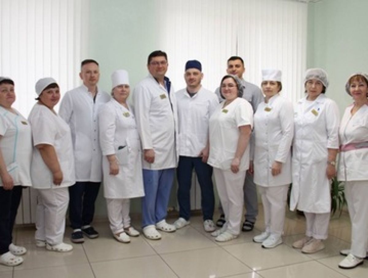 Опухоль в 1 3 килограмма удалили липецкие онкологи у 46 летней пациентки newslipetsk ru fn 1718541 html В Липецкий областной онкологический диспансер обратилась 46 летняя женщина с жалобами на припухлость на шее осиплость голоса одышку и затруднённое глотание Прислать новость Подписаться