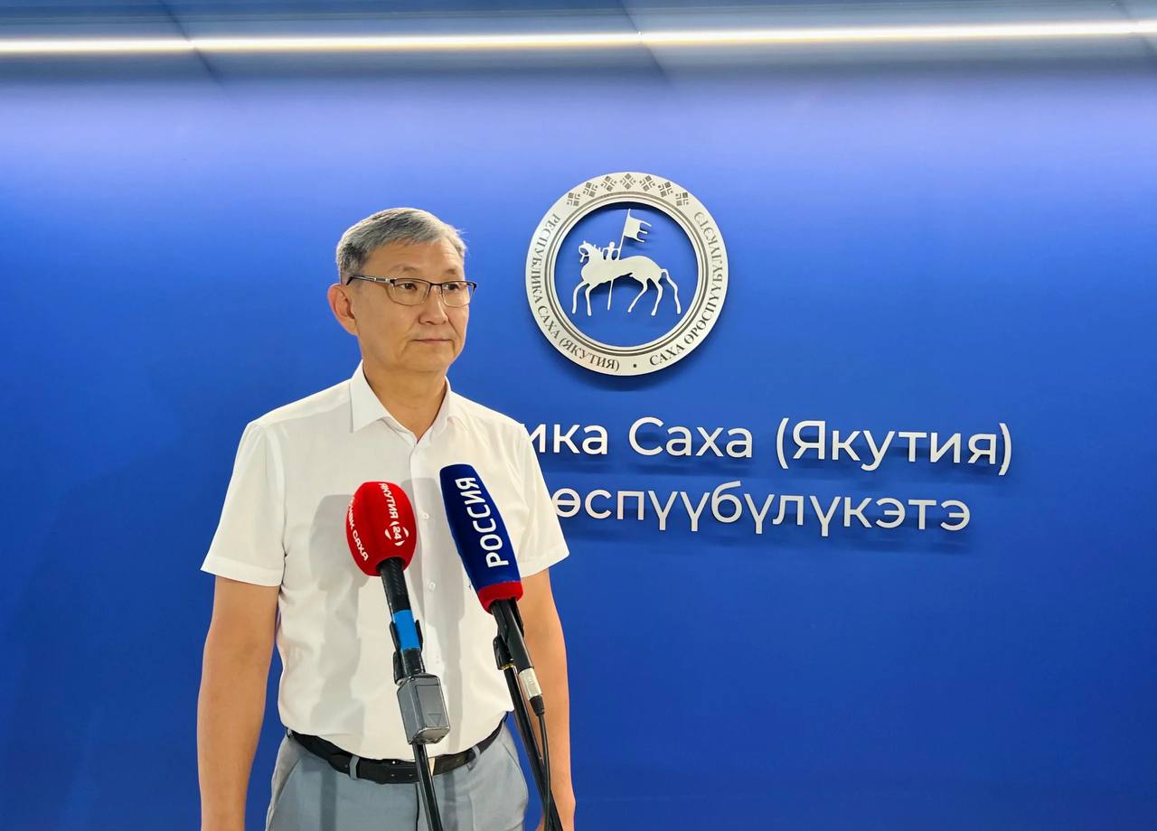 В Якутии на квотируемые рабочие места трудоустроены 579 участников СВО  В Якутии на квотируемых рабочих местах в 282 организациях трудоустроены 579 участников специальной военной операции. Об этом сообщил на брифинге 12 августа заместитель председателя Государственного комитета по занятости населения Георгий Борисов.  Подробнее читайте по ссылке     Фото: пресс-служба главы и правительства Якутии