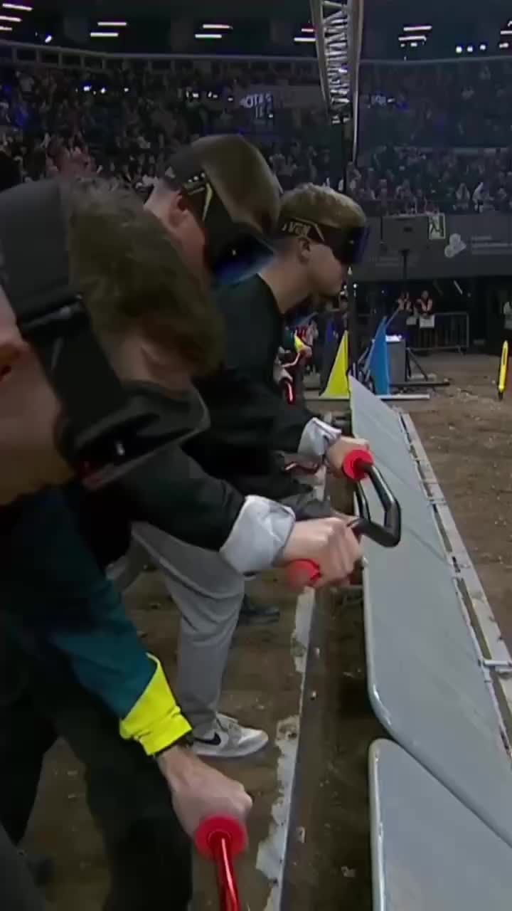 В Венгрии стартуют соревнования по хобби мотокроссингу