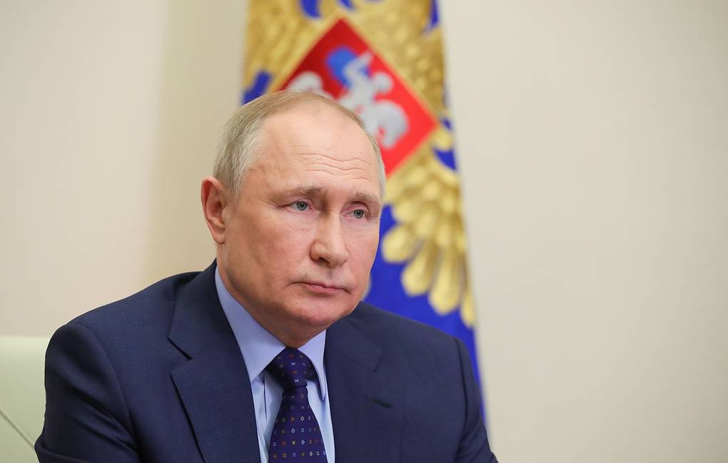 Условия России по украинскому вопросу, озвученные летом 2024 года, остаются неизменными, подчеркнул Путин  Другие заявления Президента:   Политический режим в России основан на Конституции, он законен, чего не скажешь об Украине.    Путин о переговорах России и Украины в Стамбуле: переговоры всегда востребованы и важны. «Если руководство Украины считает, что сейчас не время, а нужно подождать — пожалуйста, мы готовы подождать».    Москва передала Киеву тысячи тел погибших украинских боевиков, а взамен получила десятки тел российских бойцов.   Основной целью является искоренение причин кризиса на Украине и обеспечение безопасности России. Президент РФ солидарен с тем, что безопасность России и Украины может быть обеспечена в контексте общей европейской безопасности.   Путин выступает за достижение долгосрочного мира на Украине, у которого не будет никаких временных ограничений.   Выяснилось, что Киев завышает количество якобы вывезенных в РФ детей.    Будь с нами — Первый казачий