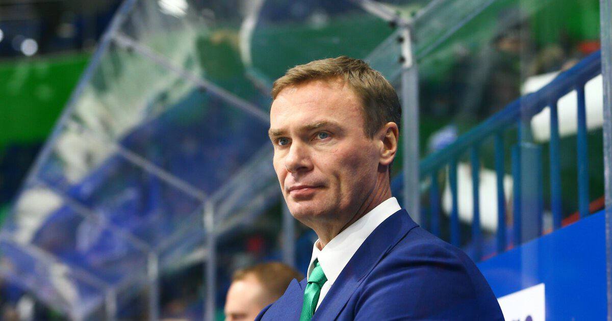 «У меня есть желание остаться»: Виктор Козлов подвел итоги сезона и прокомментировал ситуацию с новым контрактом. «Этот сезон получился хорошим. Попасть в четверку — большое достижение. Ребята сделали шаг вперед в своем развитии. Было много позитивного, несмотря на все сложно в сезоне. Оценка сезону — удовлетворительно», — отметил главный тренер «Салавата Юлаева». Что касается его будущего в клубе, Виктор Козлов сообщил, что переговоры по продлению контракта близки к завершению, и у него есть желание продолжить работу в будущем сезоне. Подпишись на «Короче, Стерлитамак»