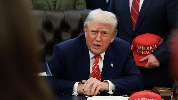 Трамп заявил о масштабной экологической катастрофе угрожающей столичному региону Президент США Дональд Трамп заявил об экологической катастрофе угрожающей всему столичному региону включая Вашингтон из за попадания огромного количества нечистот в реку Потомак Об этом он написал в социальной сети Truth Social