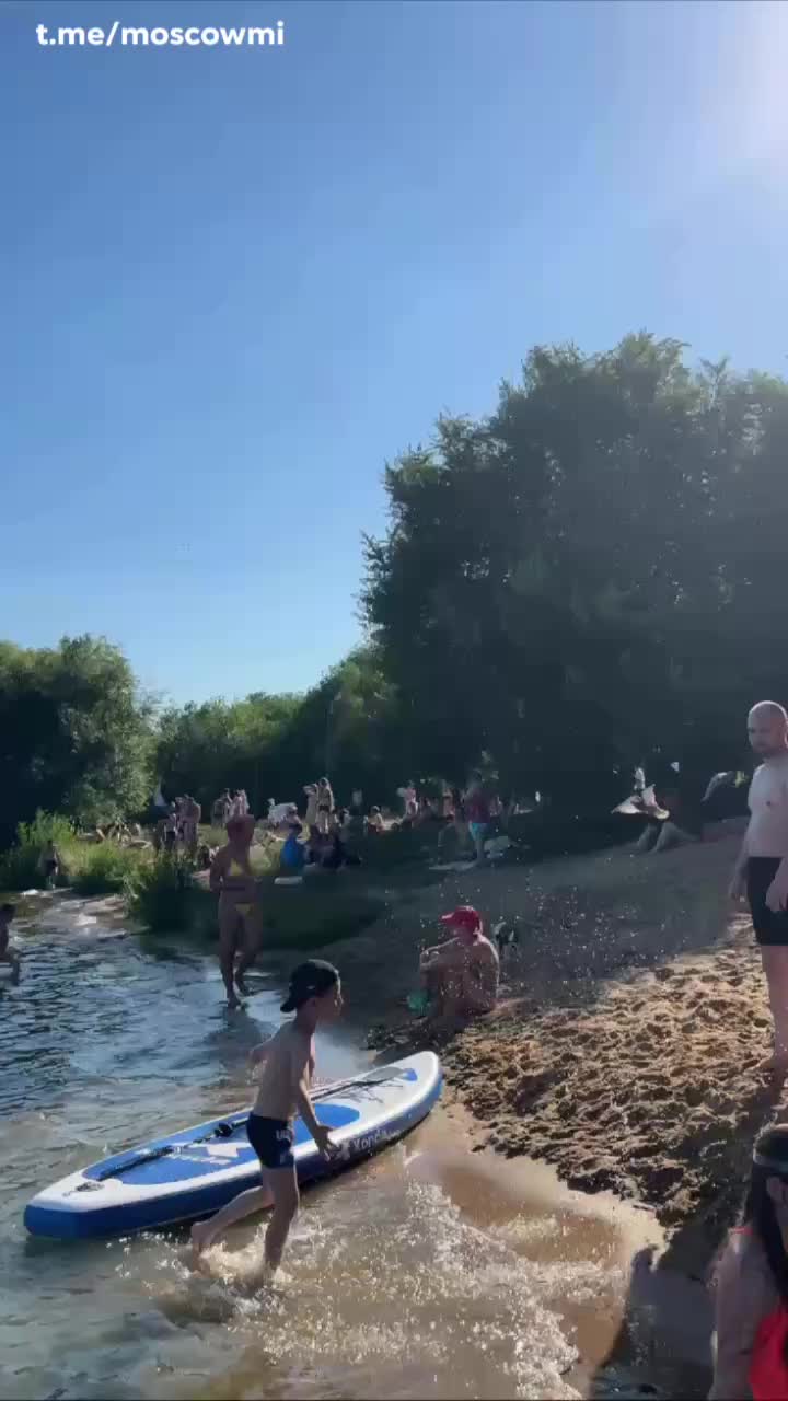 Температура воды в Москве превышает показатели Черного моря