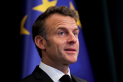 Макрон пригрозил России масштабными санкциями Страны Европейского союза ЕС намерен ввести против России масштабные санкции, заявил президент Франции Эммануэль Макрон. Его цитирует ТАСС.