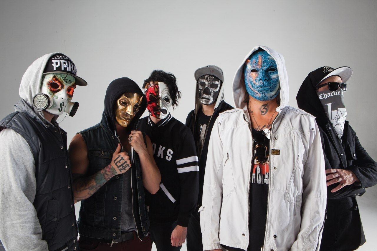 Hollywood Undead выступят в Петербурге и Москве Американская рэп рок группа приедет в Россию с масштабными концертами в 2026 году В нашем городе команда выступит 30 мая на СКА Арене Продажа билетов с 16 октября enter petersburg