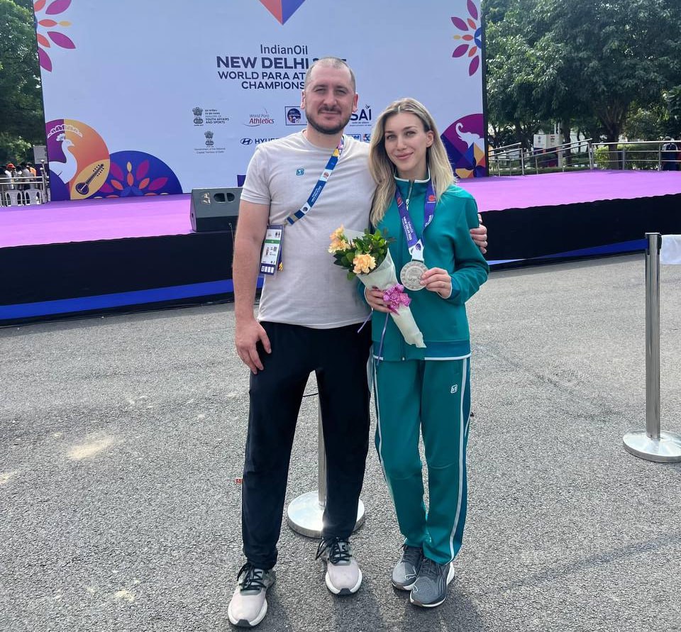 Виктория Сланова стала серебряным призером Чемпионата мира по легкой атлетике ПОДА Об этом сообщает минспорта Северной Осетии Подготовили спортсменку тренеры Владимир и Борис Короевы