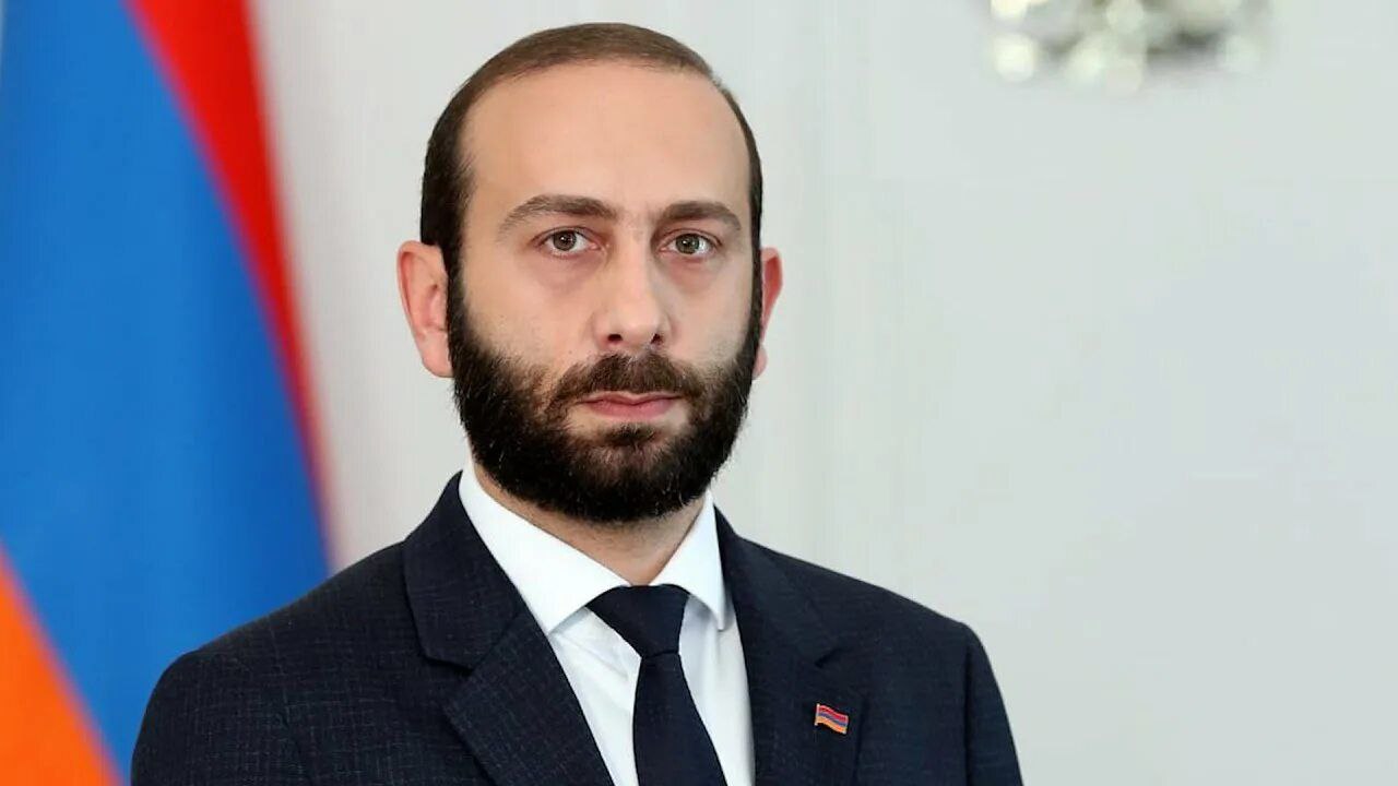 Глава МИД Армении Арарат Мирзоян не приедет на совет глав МИД ОДКБ в Киргизию, сообщили в пресс-службе министерства. Заседание пройдет в понедельник. Летом прошлого года, Армения заморозила свое участие в ОДКБ. !