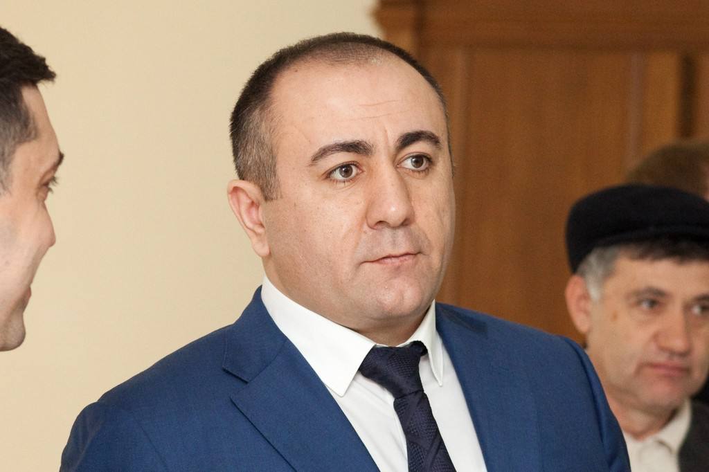 Шамиль Рамазанов назначен министром сельского хозяйства и продовольствия Республики Дагестан Указ об этом подписал глава республики Сергей Меликов  Ранее Шамиль Рамазанов занимал должность главы Кулинского района РГВК Дагестан в MAX