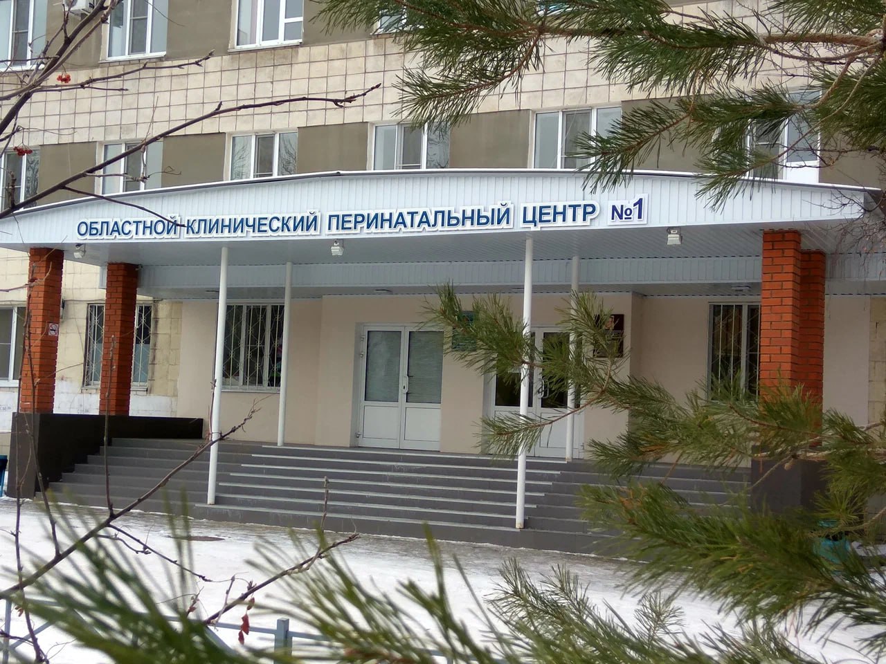 В Волжском родился настоящий богатырь весом 7 килограммов В Перинатальном центре 1 города Волжский 4 февраля в 06 45 на свет появился настоящий маленький богатырь Мальчик родился естественным путем весил 7 кг 60 гр а рост составил 70 см Мама и малыш чувствуют себя хорошо а дома его уже ждут два братика и сестричка которые кажется тоже готовы встретить нового члена семьи с радостью и заботой Для сравнения предыдущий крупный малыш в этом центре появился на свет в 2024 году весом 4 кг 150 граммов Поздравляем семью с появлением маленького богатыря и желаем маме и малышу крепкого здоровья и много счастливых дней вместе Живой Волгоград в Мах