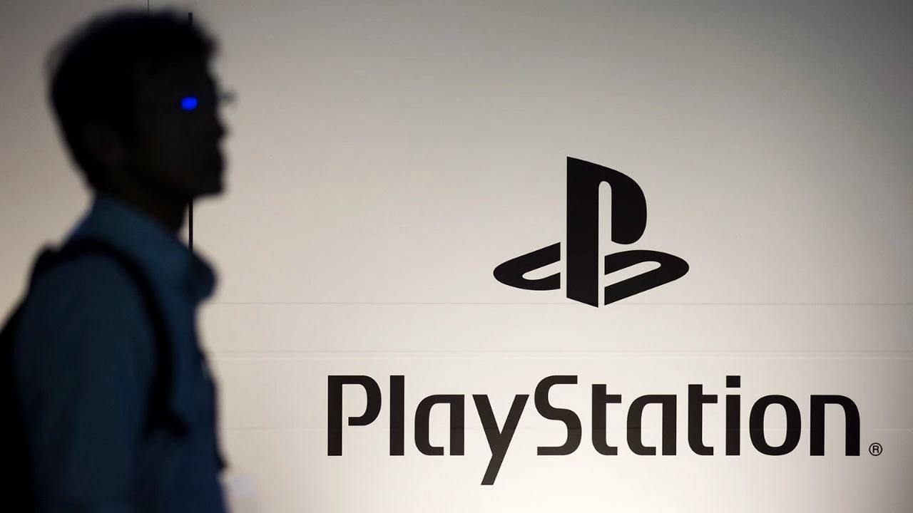 В Нидерландах подали коллективный иск против Sony из-за цен в PS Store  Фонд Massaschade & Consument обвинил Sony в завышении цен на цифровые игры. По их данным, стоимость таких версий в среднем на 47% выше, чем у физических копий, хотя затраты на выпуск ниже.  Истцы считают, что компания злоупотребляет своим положением, фактически вводя «налог Sony».   Первое судебное заседание назначено на конец 2025 года.