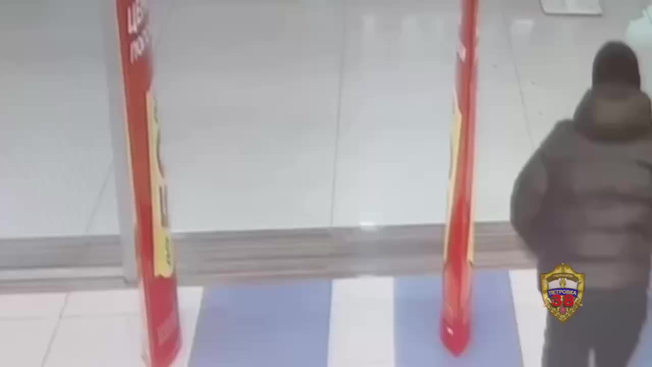 Москвич задержан после ограбления спортмагазина с использованием аэрозольного пистолета