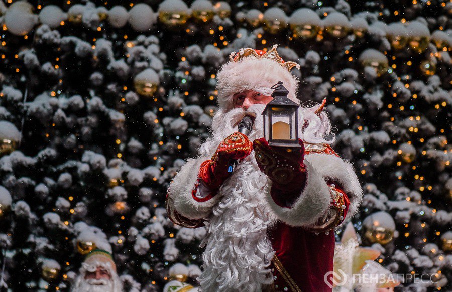 Итоги работы горячей линии Деда Мороза 242 тысячи звонков и новые детские мечты Ростелеком Контакт центр подвел итоги сезона работы бесплатной горячей линии Деда Мороза и его цифровых помощников В течение десяти предпраздничных дней волшебный номер принял более 242 тысяч звонков от детей со всей России Это на 60 больше чем в 2024 году Подробнее здесь penzapress