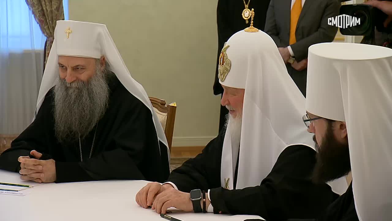 Путин высоко оценил вклад патриарха Кирилла в укрепление традиционных ценностей