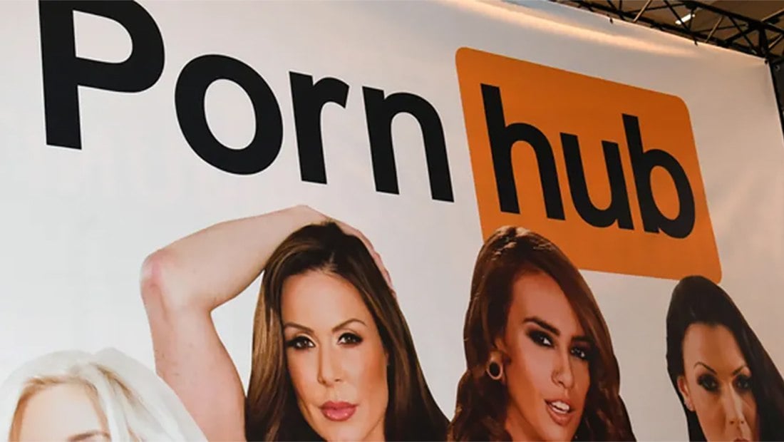 Pornhub приостановит показ порно во Франции в знак протеста против закона о проверке возраста. Вместо роликов для взрослых посетителям сайта начнут демонстрировать изображение Марианны — символ страны.