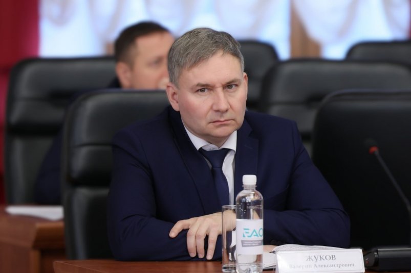 На должность председателя правительства ЕАО назначен Валерий Жуков Читать подробнее на сайте