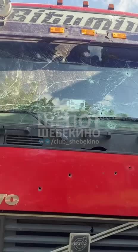 Обстрел в Шебекино: повреждены три грузовика и социальный объект