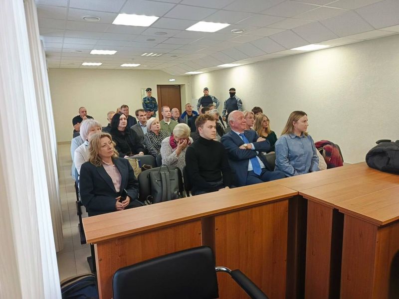 Сын Николая Меркушкина получил срок за мошенничество и криминальную попытку спасти банк www syzran small ru news 96232 Подписаться на канал МС syzransmall