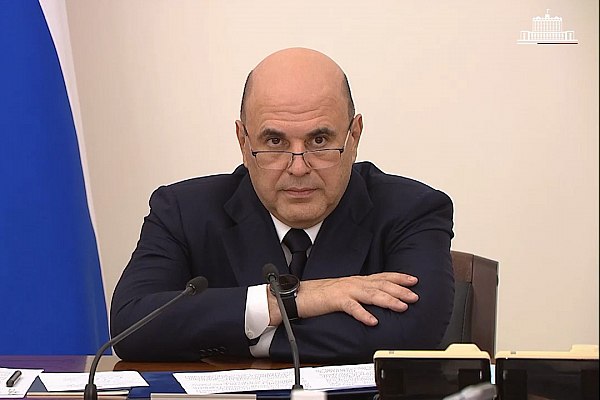 Правительство дополнительно направит около 280 млн рублей на возмещение затрат по субсидируемым авиаперевозкам Правительство дополнительно направит около 280 млн рублей на возмещение затрат по субсидируемым авиаперевозкам для пассажиров льготных категорий Об этом сообщает AVIA RU со ссылкой на данные пресс службы Правительства России До конца 2025 года на возмещение затрат авиакомпаний осуществляющих авиаперевозки из удаленных и труднодоступных населенных пунктов будет дополнительно направлено 278 5 млн рублей Распоряжение об этом подписал Председатель Правительства Михаил Мишустин отмечается в сообщении Правительства Как уточняется за счет дополнительного финансирования будет просубсидирована перевозка не менее 35 тысяч человек aviaru net n290550