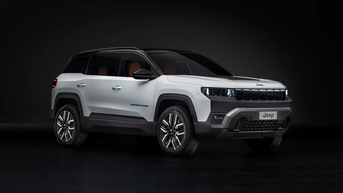 Jeep представил кроссовер Compass для Европы: новая платформа и электромоторы Опубликованы первые изображения и характеристики Compass нового поколения, предназначенного главным образом для европейского рынка. Кроссовер, дизайн которого выполнен в стиле младшей модели Avenger, сменил платформу и стал больше. В салоне — медиасистема с вытянутым центральным дисплеем диагональю 16 дюймов, при этом полностью отказываться от физических кнопок в Jeep не стали. Для новинки предложат мягкогибридную 145 л.с. и подзаряжаемую 195 л.с. силовые установки, а также три полностью электрические версии — мощностью от 213 в моноприводной до 375 сил в полноприводной модификациях. Топ-версия получит специально разработанный электромотор на задней оси с собственным редуктором, за счёт которого количество тяги на колёсах может достигать 3100 Нм. Собирать модель будут на заводе Stellantis в итальянском Мельфи, цены пока не называются.