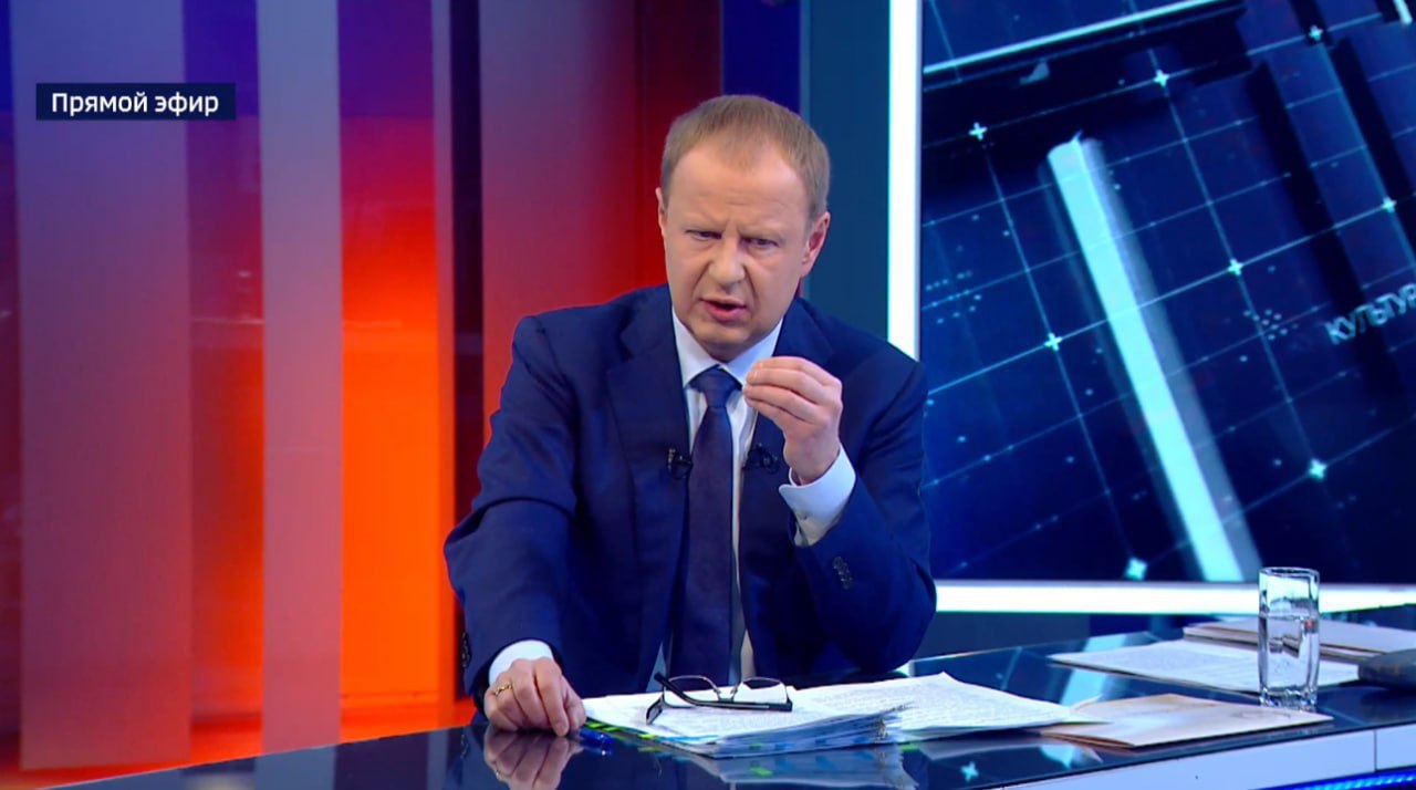 Томенко ньюс from ВЕСТИ АЛТАЙ Поддержка участников СВО и их семей является приоритетом для региона Об этом в ходе прямой линии заявил губернатор Виктор Томенко С начала СВО на поддержку участников в крае направлено более 16 млрд руб И расходы будут увеличиваться На краевом уровне существует более 30 мер поддержки Это дополнение к десяткам мер поддержки на федеральном уровне Со 2 сентября сумма выплаты увеличилась до 2 5 млн руб Есть поддержка для раненых бойцов Они получают по 500 тыс руб по факту любого ранения Отдельное внимание Правительство края уделяет поддержке семей погибших воинов Выплата по утере кормильца составляет 1 млн Детям участников СВО предоставлены льготы Семьям участников СВО предоставляют бесплатные земельные участки Есть возможность бесплатной газификации домов В каждом подробнее на канале Томенко ньюс