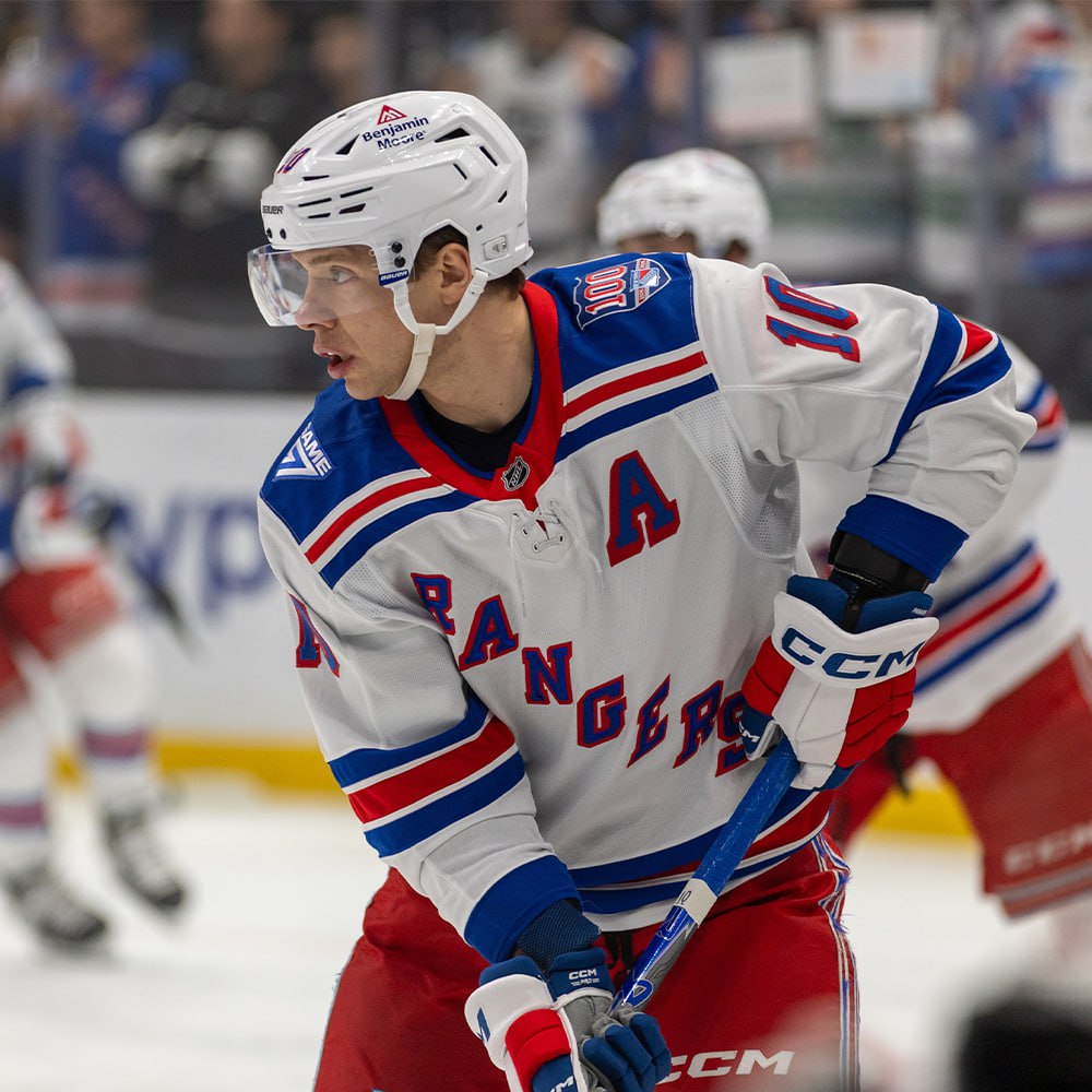 Артемий Панарин выведен из состава Рейнджерс перед обменом в другой клуб Российский форвард не попал в заявку на матч с Айлендерс 2 5 Ожидается что он пропустит оставшиеся игры перед паузой на олимпийский турнире сообщает сайт НХЛ Подписывайтесь на РИА Новости Спорт в MAX