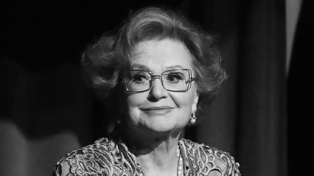 Умерла народная артистка России Валентина Талызина О смерти актрисы сообщили в Театре Моссовета. Талызиной было 90 лет.